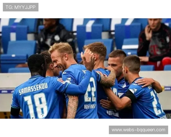 弗赖堡新援马塔诺维奇参与合练，德乙14球射手增援锋线